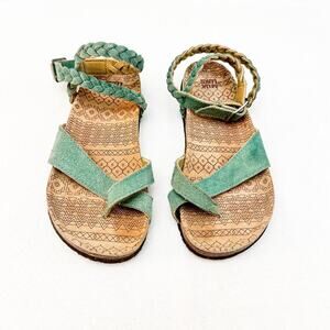 Muk Luks Braided Strap Sandals Green/Blue Suede Leather Sandal Size 8
